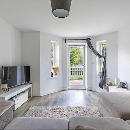 2 Bedroom Spacious Apartment Sleeps 5 Bournemouth Buitenkant foto